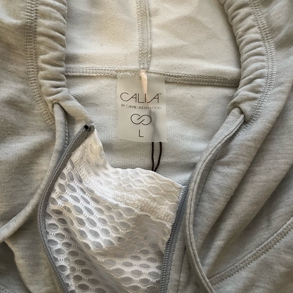 Calima By Carrie Underwood pullover hooded top - Picture 6 of 9